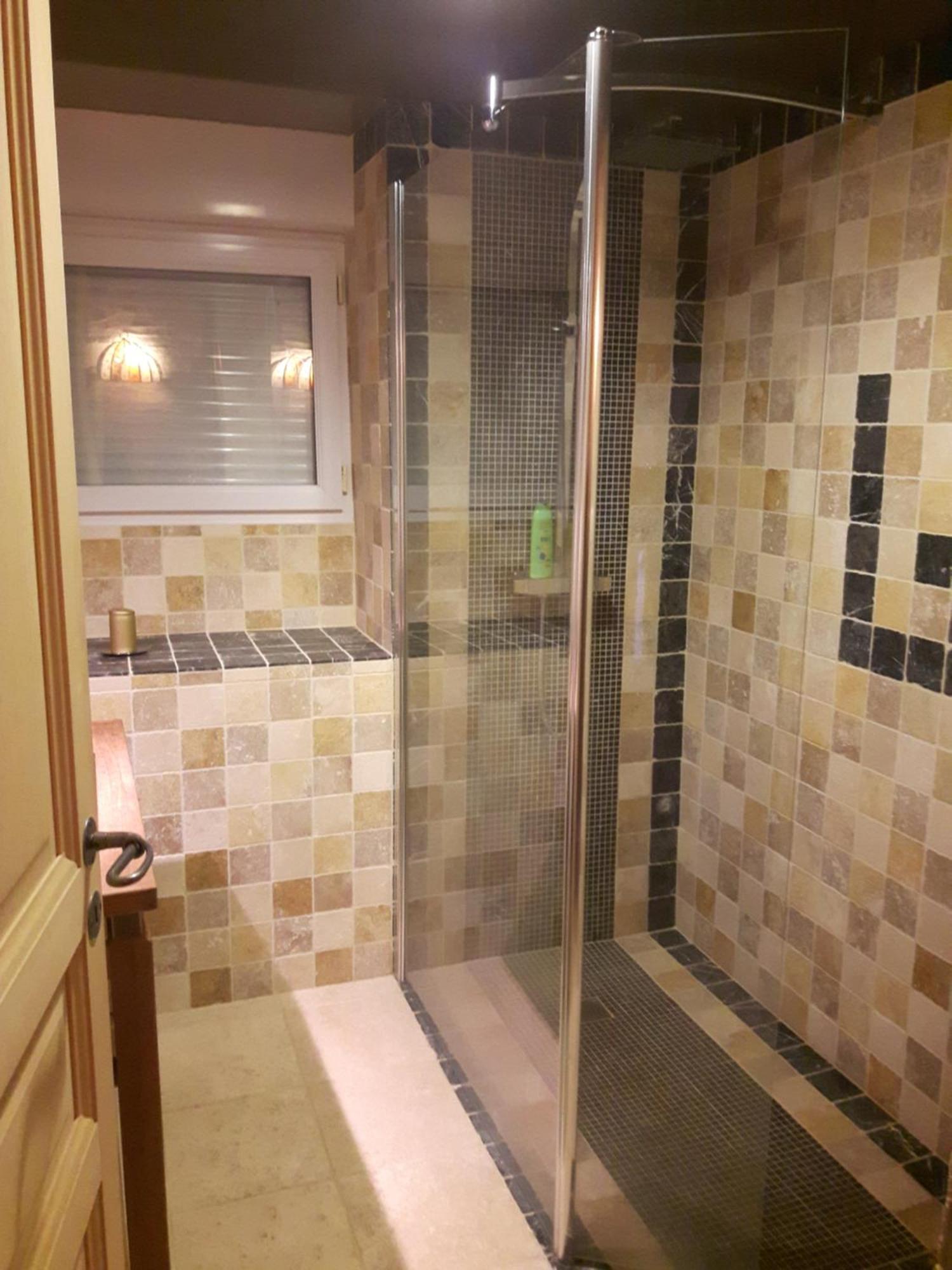 Gite Belle Fontaine Hotell Angrie Exteriör bild
